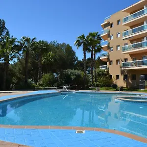 lovely-familiar-apartment-with-pool-in-cap-salou.top-hotels-tarragona.com/